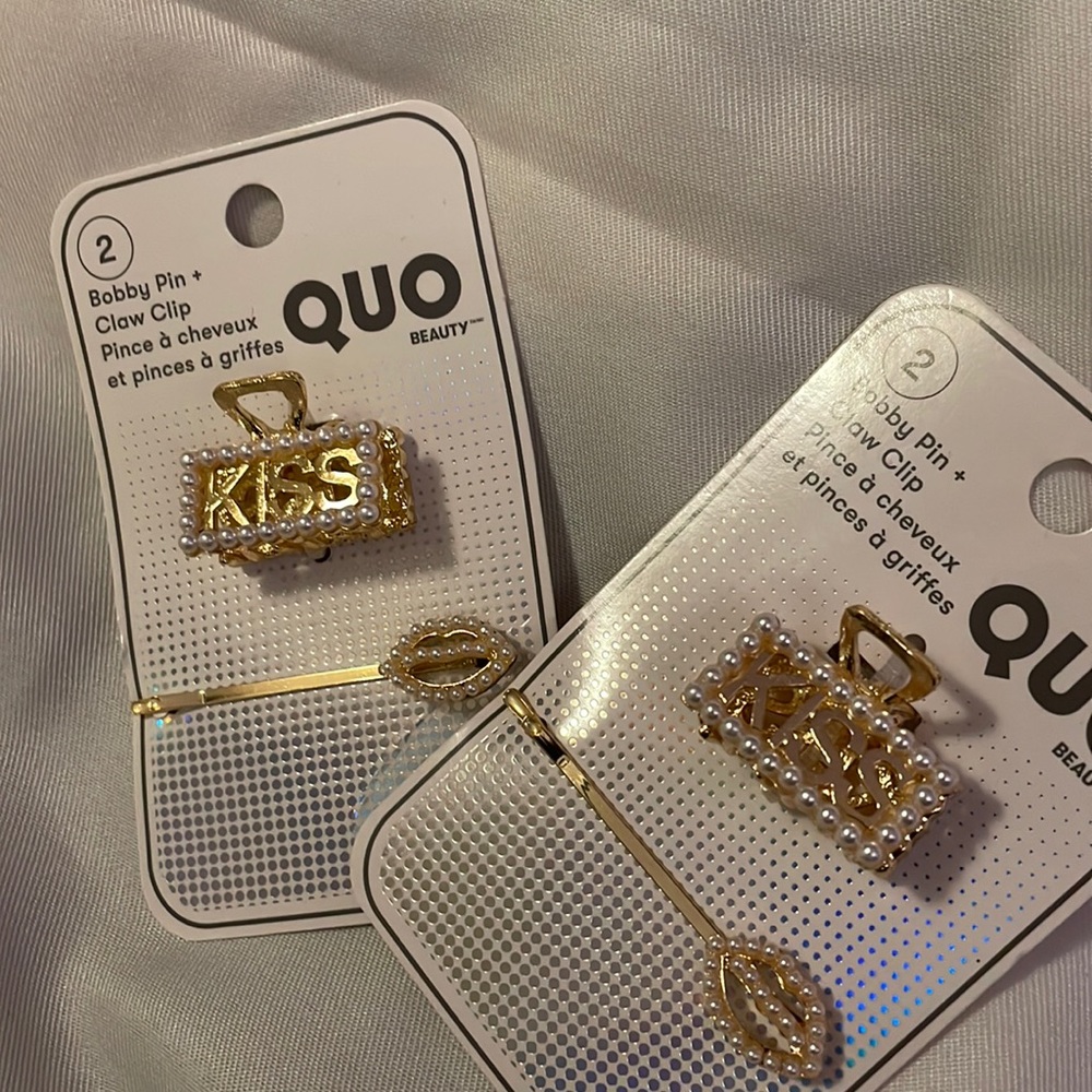 NWT 2 Quo Beauty Goldtone & Faux Pearl Kiss Hairclips & Lip Bobby Pins